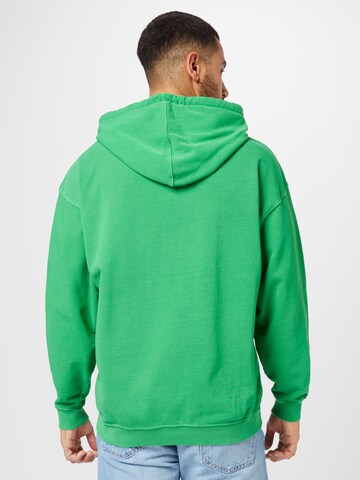 Redefined Rebel - Sweatshirt 'Harry' em verde
