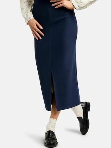 Liberte Essentiel Skirt ' HENNE-LONG ' in Blue: front