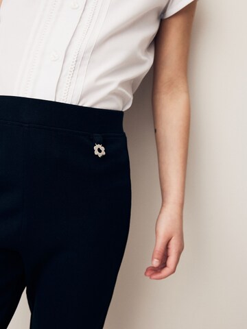 Next - Slimfit Pantalón en negro