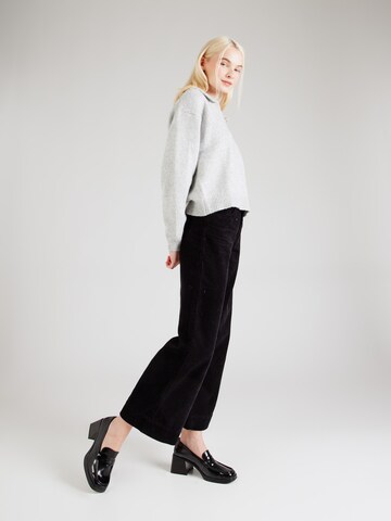 florence by mills exclusive for ABOUT YOU - Jersey 'Russett' en gris