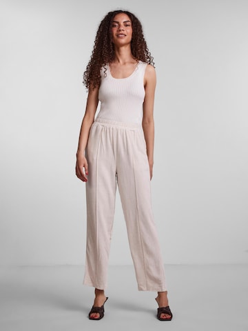 Y.A.S Loose fit Trousers 'Viggi' in Beige