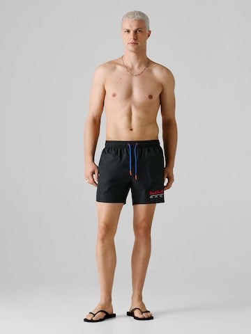 Red Bull Racing x Pepe Jeans Zwemshorts in Zwart