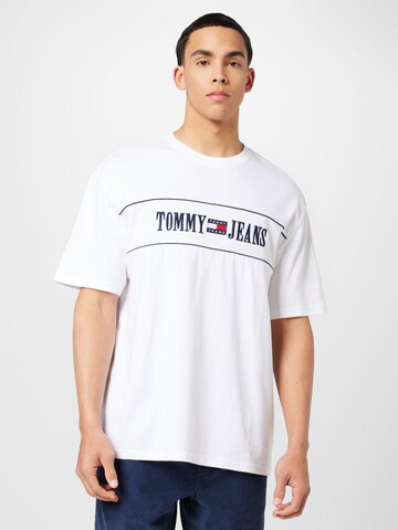 Tommy Jeans Shirt in White: front