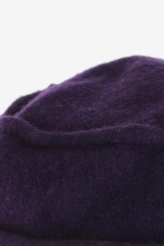 COMMA Hat & Cap in 54 in Purple