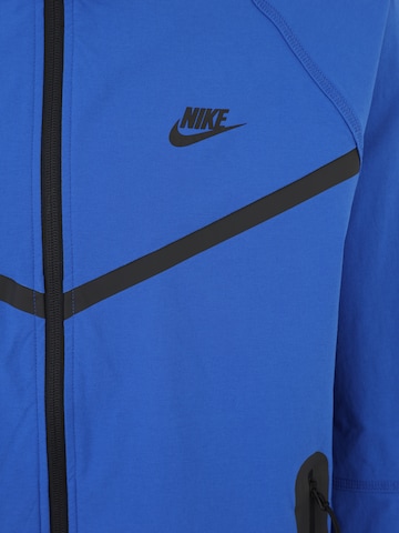 Nike Sportswear Tussenjas in Blauw