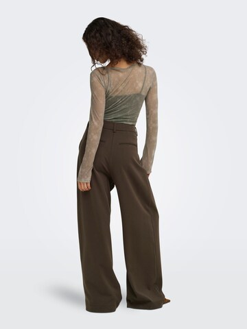ONLY - Pierna ancha Pantalón plisado 'ONLPalino' en marrón