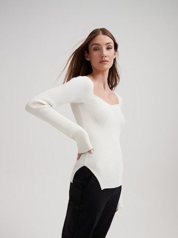 Pullover 'Eleni' di RÆRE by Lorena Rae in bianco: frontale