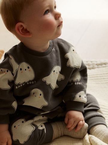 Next - Conjuntos 'Halloween' em cinzento
