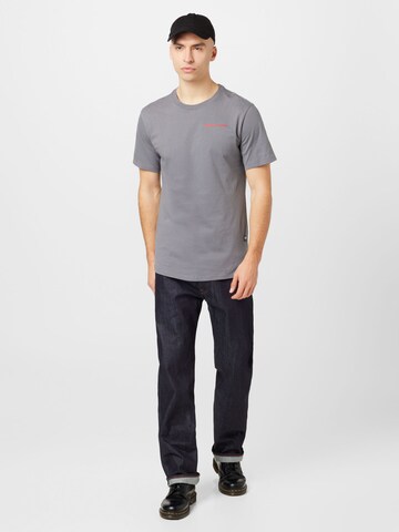 Tricou de la G-Star RAW pe gri