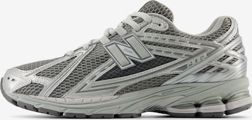 new balance Sneakers laag '1906' in Grijs: voorkant