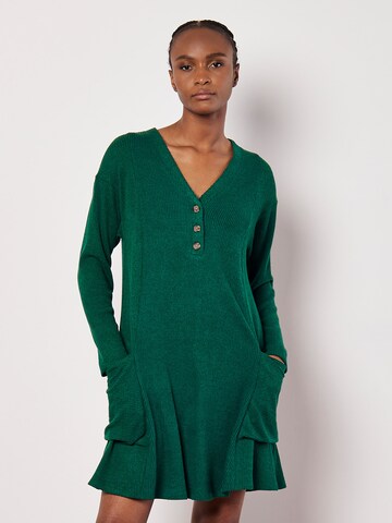 Robe ' ' Apricot en vert