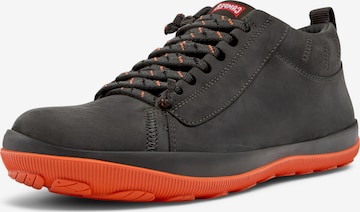 CAMPER Sneaker ' Peu Pista' in Grau: Vorderseite