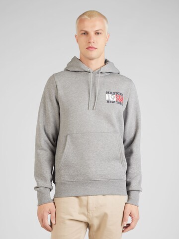 TOMMY HILFIGER Sweatshirt 'NEW YORK FLAG' in Grijs: voorkant