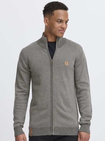 INDICODE JEANS Gebreid vest 'Andy' in Grijs