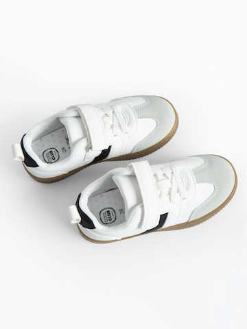 Cool Club Trainers in White