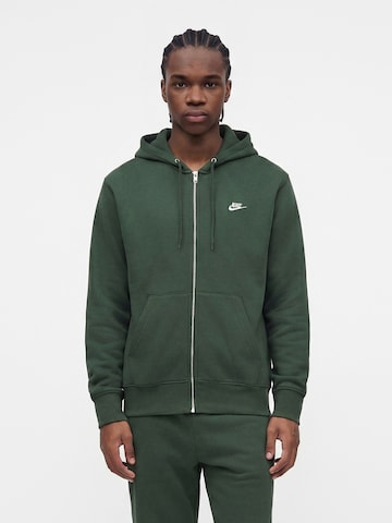 Nike Sportswear Суичъри с качулка 'CLUB' в зелено: отпред