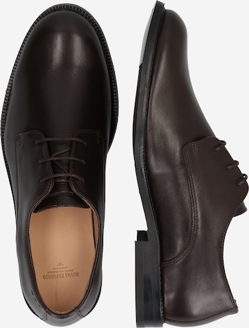 ROYAL REPUBLIQ - Zapatos con cordón 'Alias' en marrón