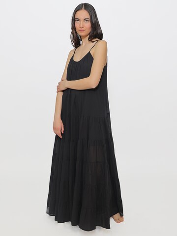 NASSAU Beach Club Kleid in Schwarz: Vorderseite