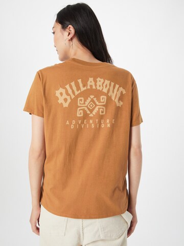 BILLABONG - Camiseta funcional en marrón