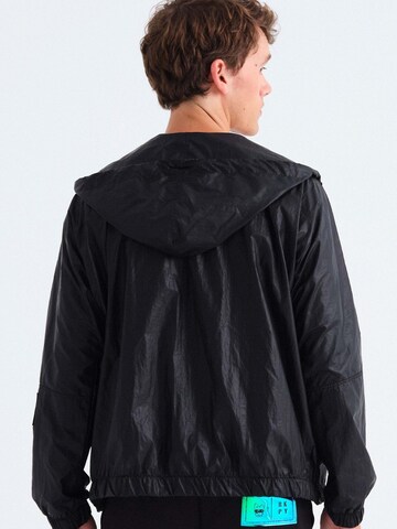 Rockupy Between-Season Jacket 'Lee' in Black