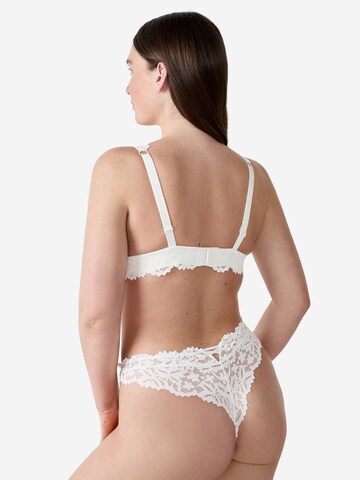 Triangolo Reggiseno 'Legende' di ETAM in beige