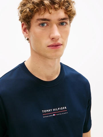 TOMMY HILFIGER Μπλουζάκι 'BRAND LOVE' σε μπλε