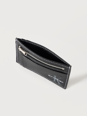 Calvin Klein Case 'BOLD' in Black