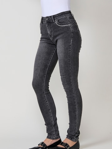 KOROSHI Skinny Jeans in Schwarz