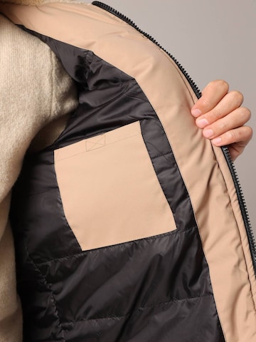 Veste d’hiver 'Cambri' Deeluxe en beige