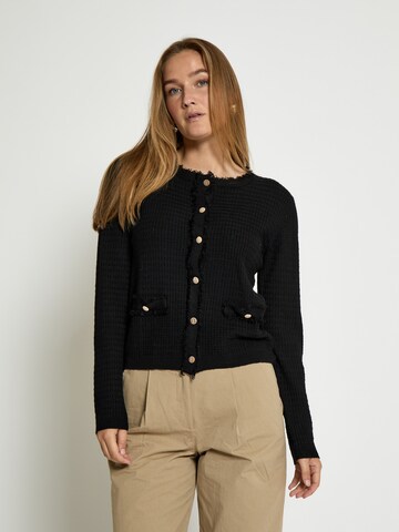 Peppercorn Gebreid vest 'Jacobe' in Zwart: voorkant