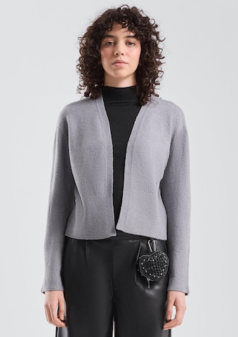 QS Плетена жилетка в сиво: отпред