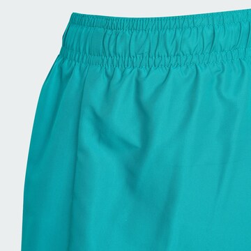 ADIDAS SPORTSWEAR Спортивная пляжная одежда в Зеленый