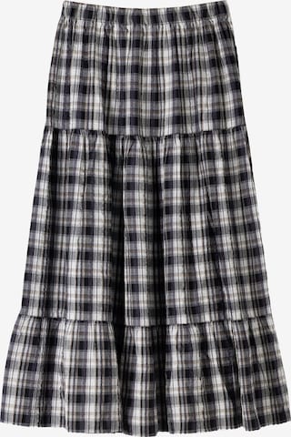 Bershka Hame värissä musta: etupuoli