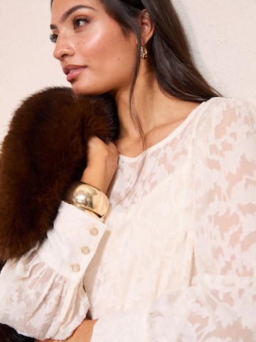 Friends Like These Блузка в Бежевый