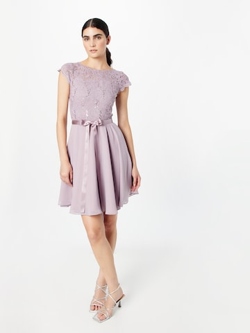 Robe de cocktail SWING en violet : devant