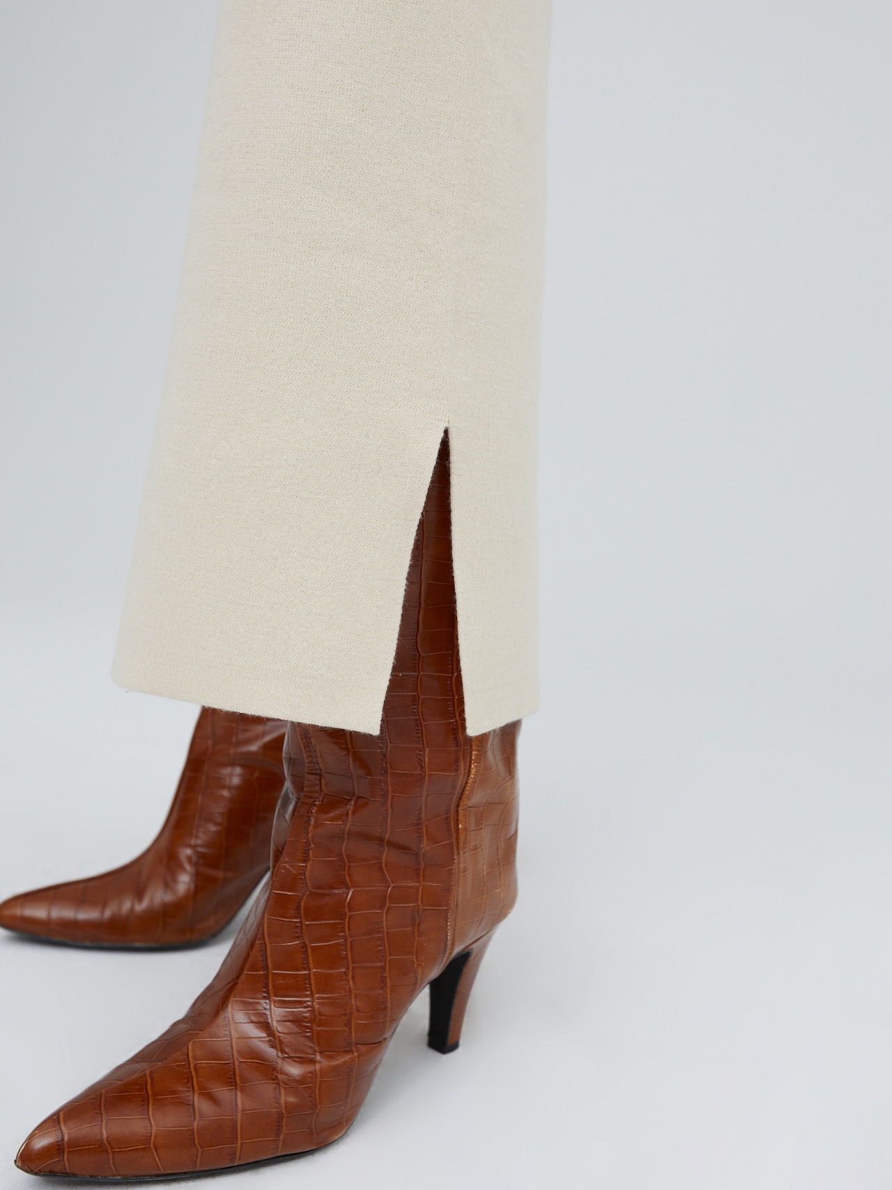 EDITED Produkte Hose 'Genevieve' creme