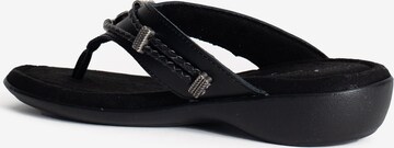 Minnetonka T-bar sandals 'Silverthorne 360' in Black