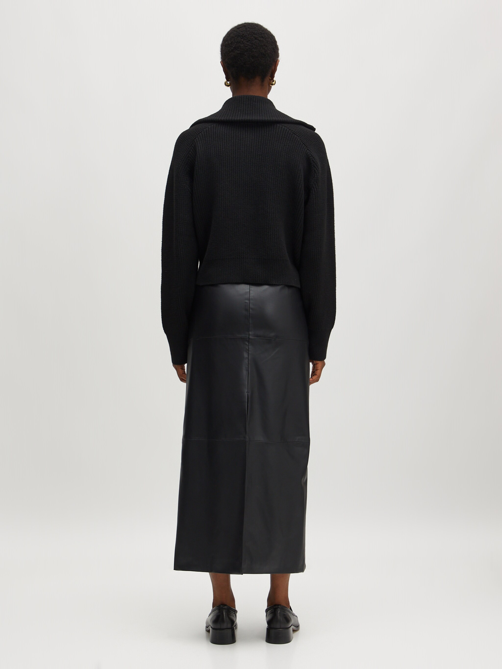 EDITED Produkte Strickjacke 'Lucila' schwarz