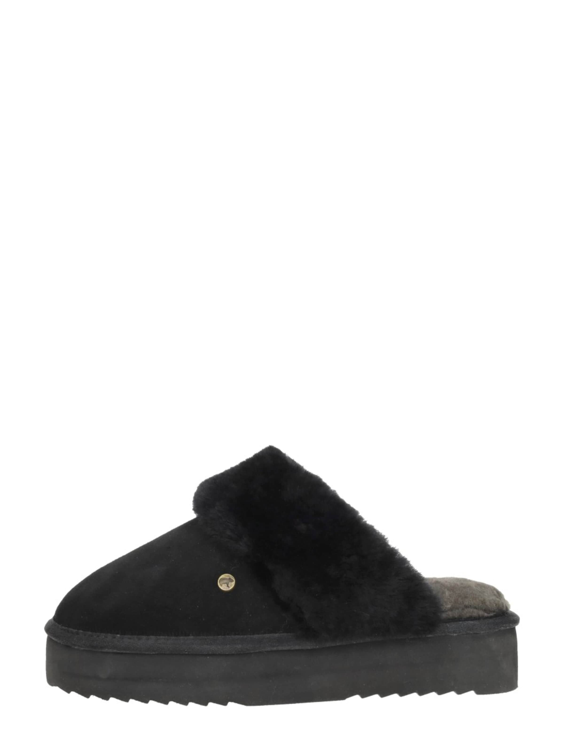 Warmbat Slippers 'Flurry Plateau' in Black: front