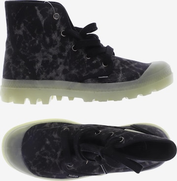 Palladium Dress Boots in 37 in Black: front