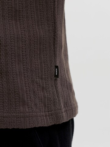Maglietta di JACK & JONES in marrone