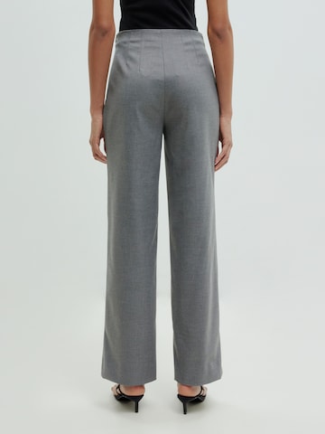 EDITED Loose fit Trousers 'Mieke' in Grey