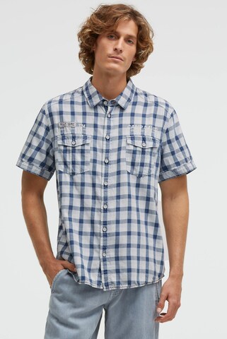 CAMP DAVID Regular fit Button Up Shirt in Blue: front