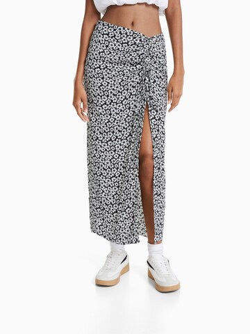 Bershka Rock in Schwarz: Vorderseite
