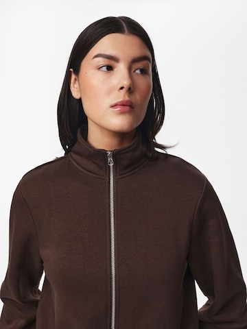 PIECES Sweatshirt i brun