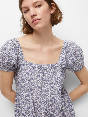 Rochie de la Pull&Bear pe mov