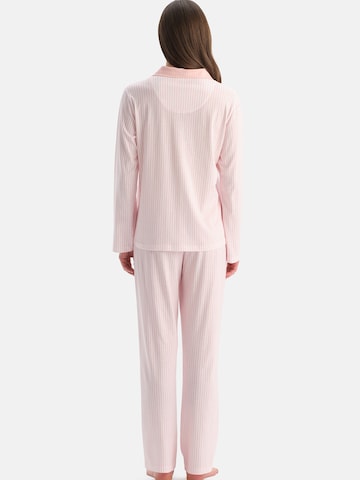 Dagi Pyjama värissä vaaleanpunainen
