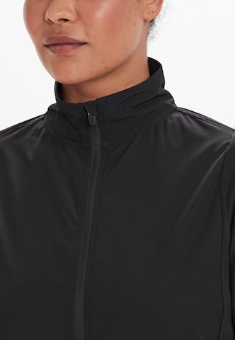 Q by Endurance Performance Jacket 'Isabely' in Black