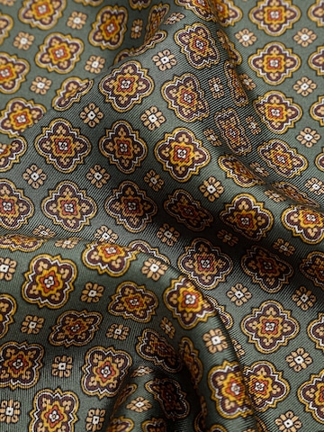 Batistă de la Scalpers pe verde