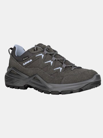 LOWA Halbschuh 'Sirkos Evo' in Grau